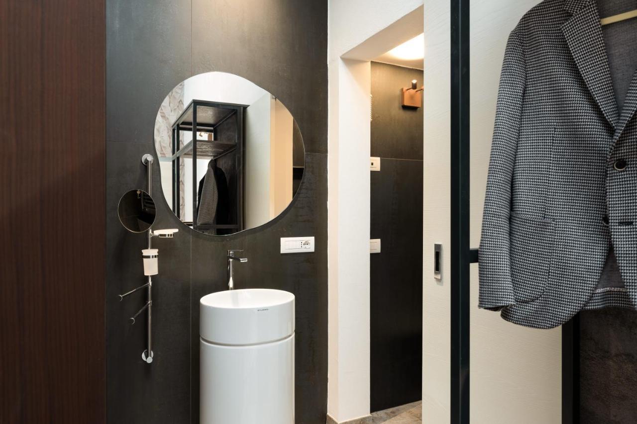 F1Rst Suite Apartment & Spa Florens Exteriör bild